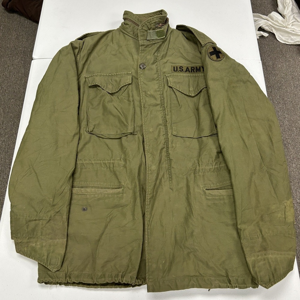 US Army M-65 Field Jacket Mens Medium Olive Green Vintage Patched Distressed